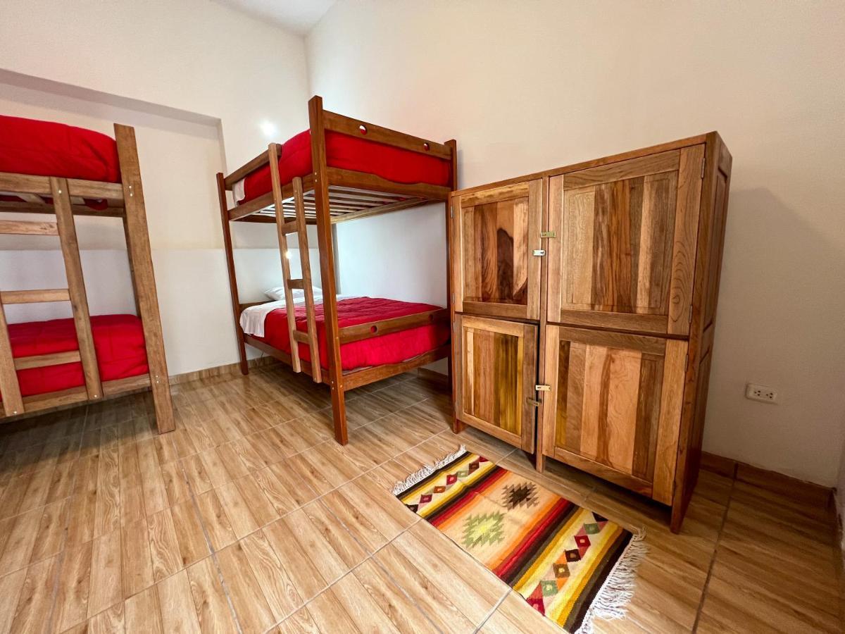 Хостел Tupac Huaraz Экстерьер фото